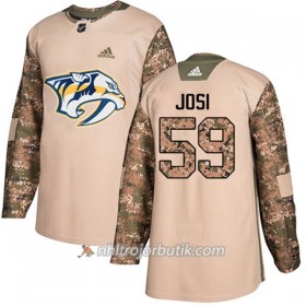 Män Ishockey Nashville Predators Tröja Roman Josi 59 Adidas 2017-2018 Camo Veterans Day Practice Authentic